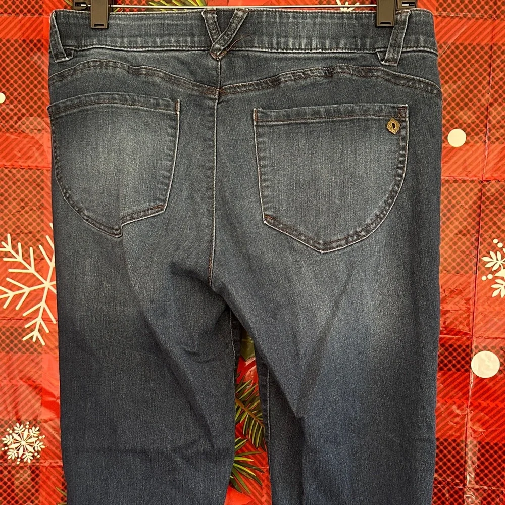 Democracy Ab Technology Skinny Jeans - Picture 5 of 9
